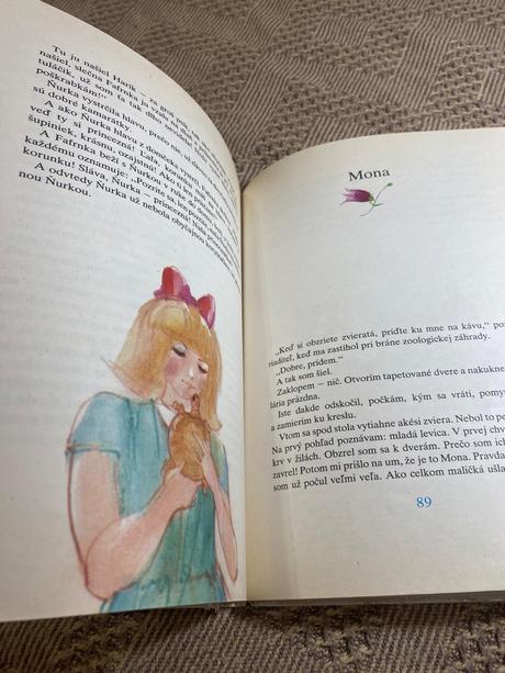 Krásna stará retro kniha parožtekovci rudo moric,