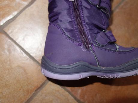 Fialove cizmicky, 23