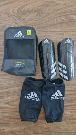 Chrániče adidas ever pro, veľkosť s, 