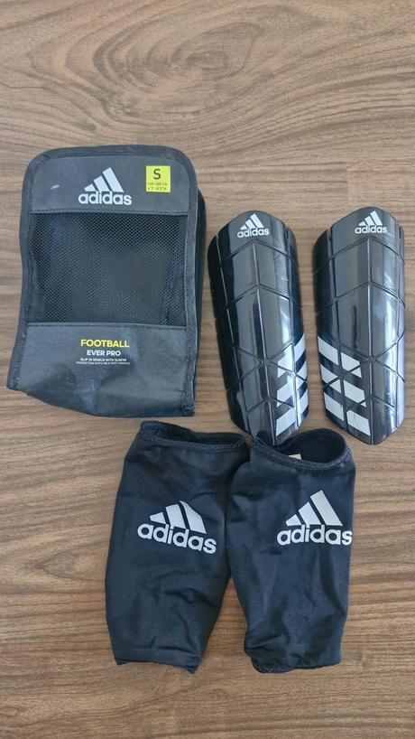 Chrániče adidas ever pro, veľkosť s,