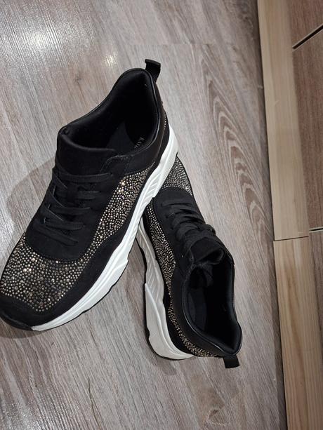 Cierne tenisky s kamienkami, 39