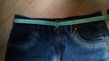 Rifľová sukňa, 38