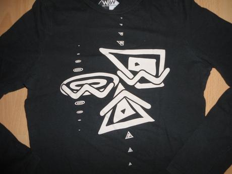 Cierne tricko s dlhym rukavom, 146