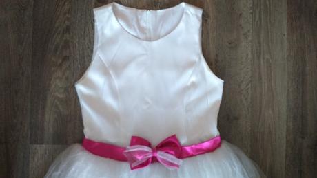 Šaty na 1sv.prijimanie, 158