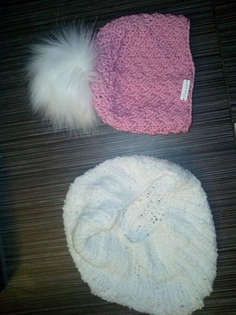 Zimná čiapočka s brmbolcom, 86