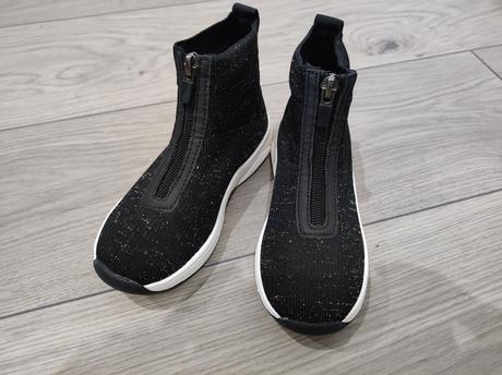 Tenisky- reserved, reserved,30