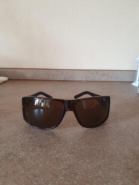 Slnecne okuliare zn. prego,