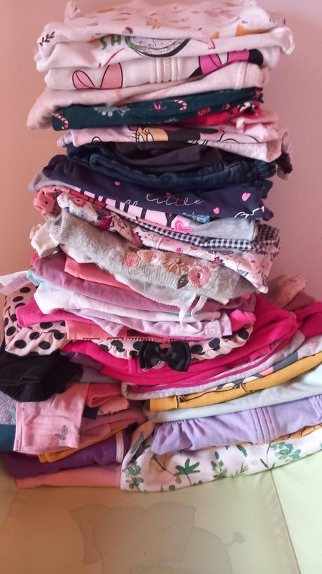 Balík  oblečenia, 68–80