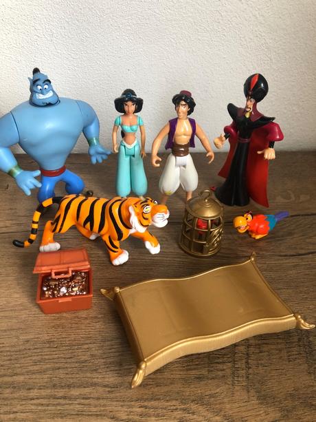 Sada figúriek disney aladin,