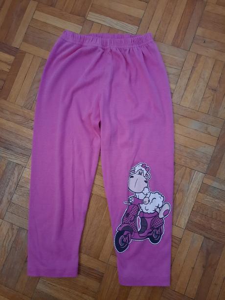 Dievčenské pyžamo, 104