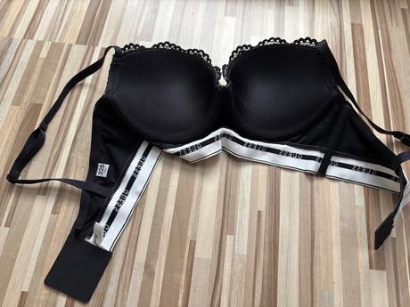 Podprsenka guess push up nenosená, guess,70b