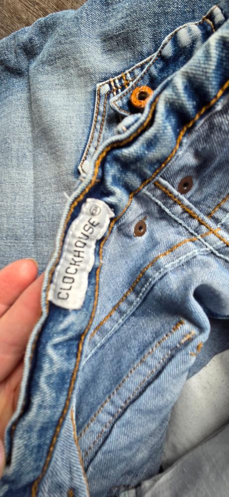 Kratasy, clockhouse,m