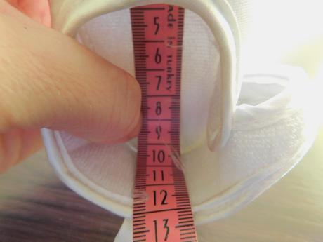 Capacky slavnostne nove 9,5 cm, 17