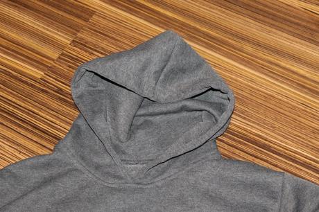 Mikina kanye west v.m, m