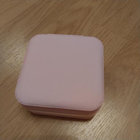 Mix nausniciek a priveskov kvetinky, 