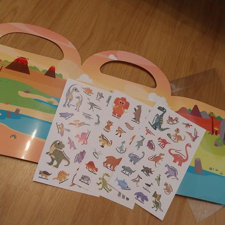 Tenke nalepky - vytvor si svoj dino park,