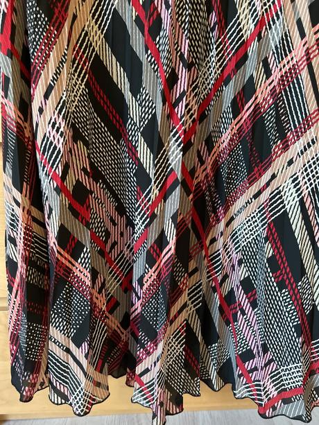 Plisovaná sukňa so spodničkou canda, c&a,37