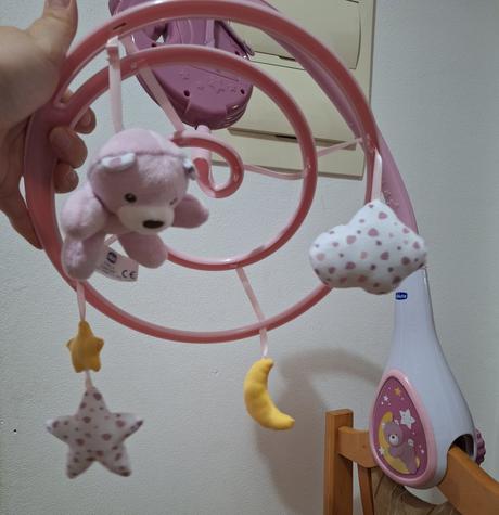 Kolotoč nad postieľku, 