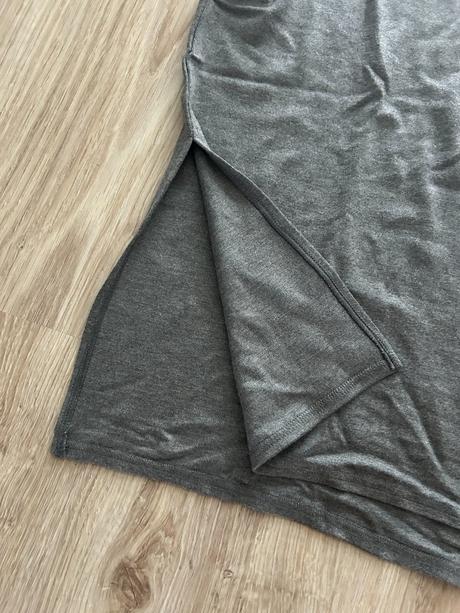 Kvalitné dlhšie tričko calvin klein, pc 46 eur, calvin klein,l