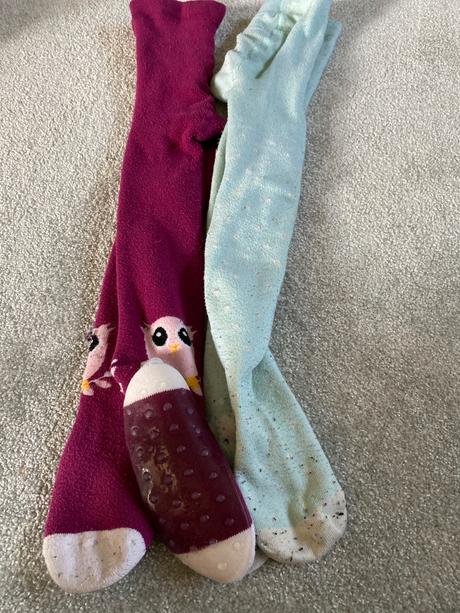 Detské pančuchy  darujem, 98
