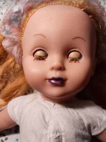 Bábika blond na česanie, husté vlasy,