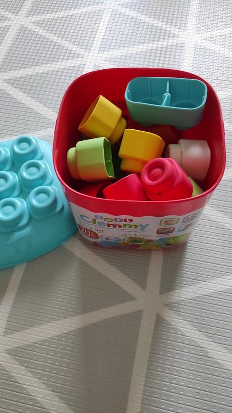 Clemmy kocky vo vedierku, 