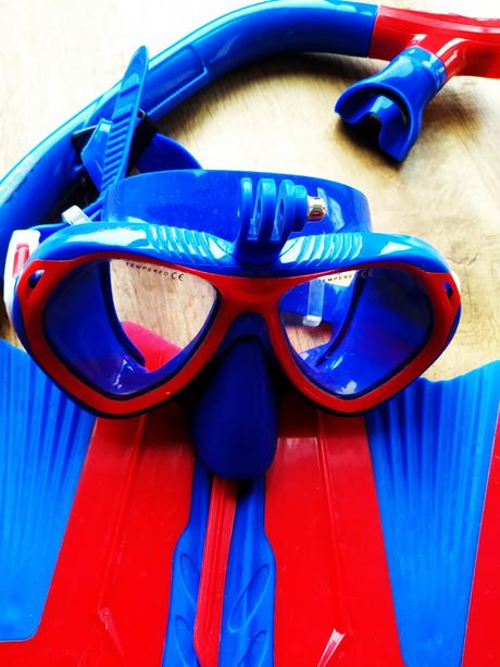 Plutvy a potápačské okuliare, 