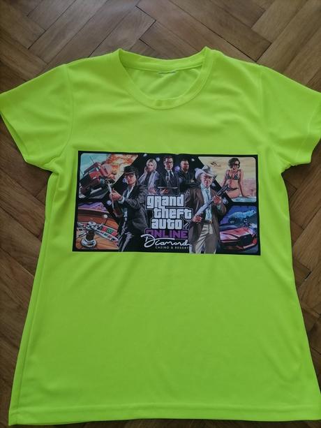 3x oblečené gta neónové tričko, 158