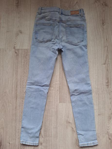 Dievčenské rifle, c&a,152