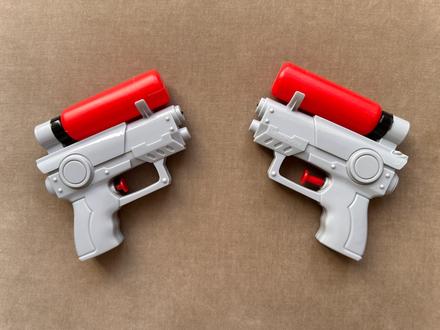 Vodné pištole - darujem k nákupu, 