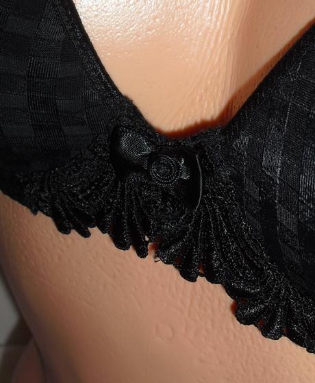 Elegantna s maslickou podprsenka, 70b