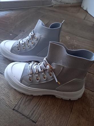 Tenisky, 35