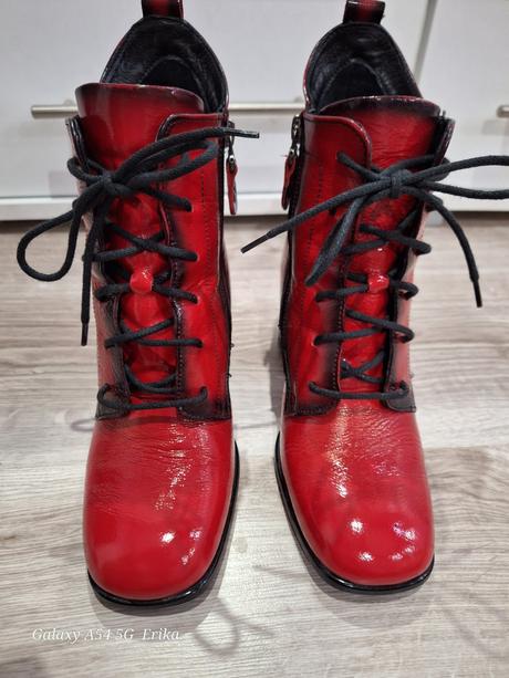 Značkové čižmy, 36