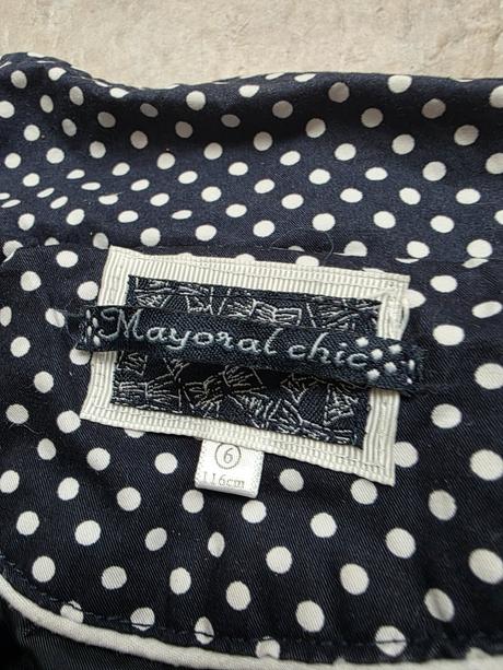 Modrobiely bodkovaný kabatik 116, 116