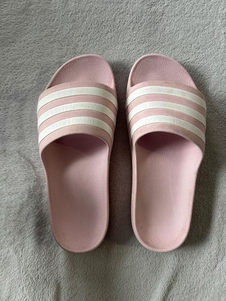 Šľapky adidas, adidas,37