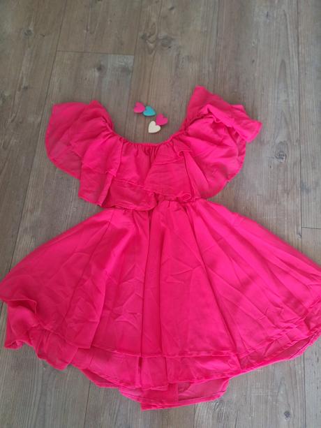 Saty barbie pink s volanikmi, m / s