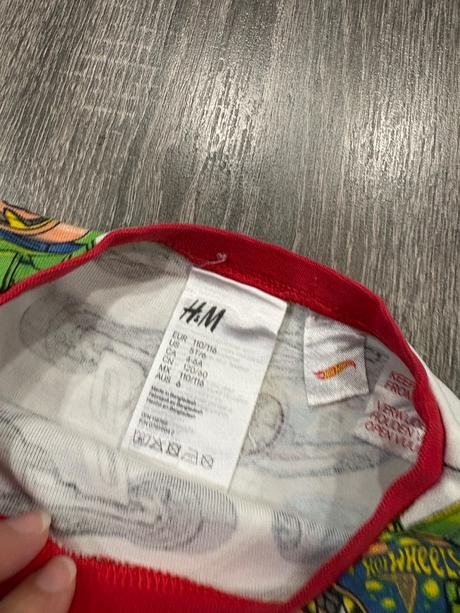 H&m detske pyžamka donald duck a hot wheels, h&m,110