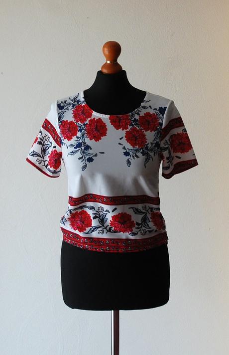 Štýlový letný kvetovaný top / blúzka, xs