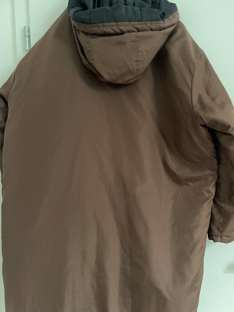 Oversize vetrovkovy kabat,