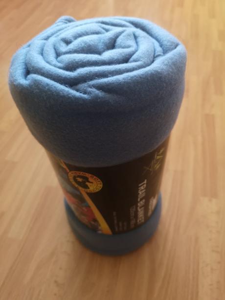 Trespass deka na spanie, kempovanie a turistiku, 