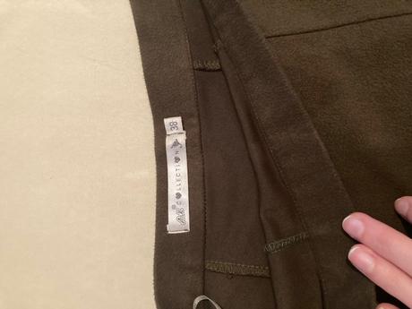 Dlha hrubá sukna, 38