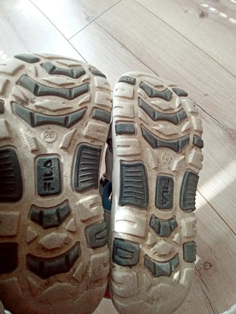Sandále, fila,25