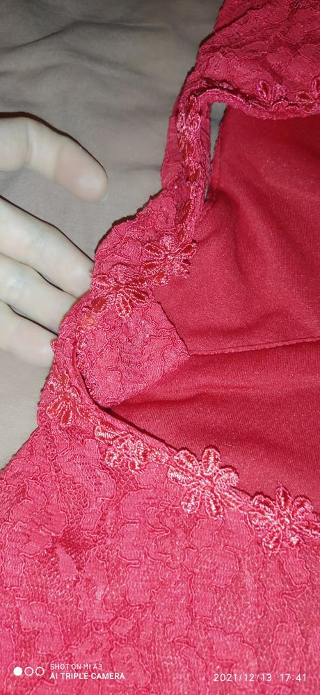 Červená čipkované zvodné šaty, s