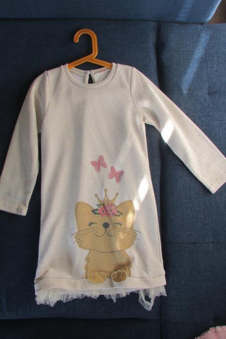 Saty s macickou, 128