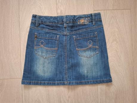 Riflova sukňa v.152, 152