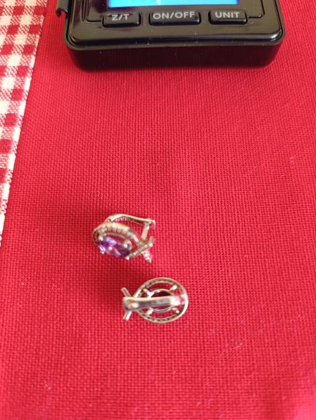 Ametystové náušnice, 