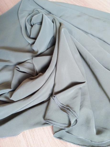 Krásna sukňa a šál l/xl + korzet grátis, xl