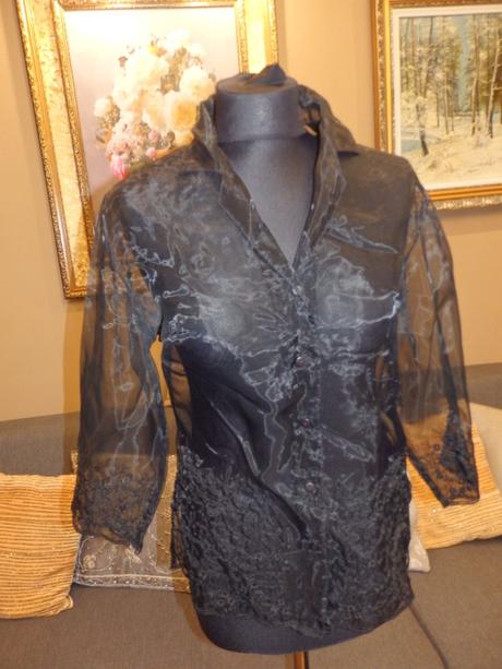 Velmi pekna bluzka, 38