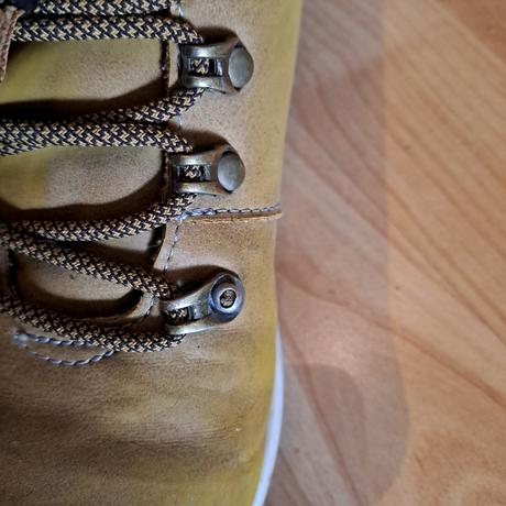 Topanky vyssie, s.a.m,34