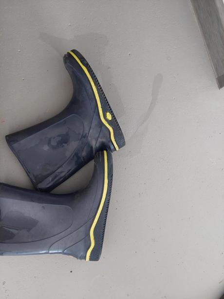 Kvalitne gumaky s hrubou podrazkou, alpine pro,33